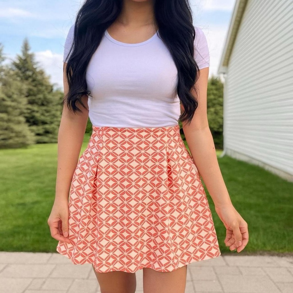 Hollister Pink Geometric Pleated Skater Mini Skirt – Size XS